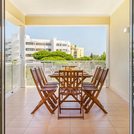 Whome | Vilamoura Family Apartment Quarteira