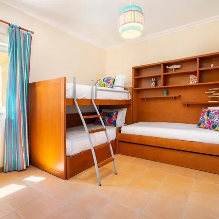 Whome | Vilamoura Family