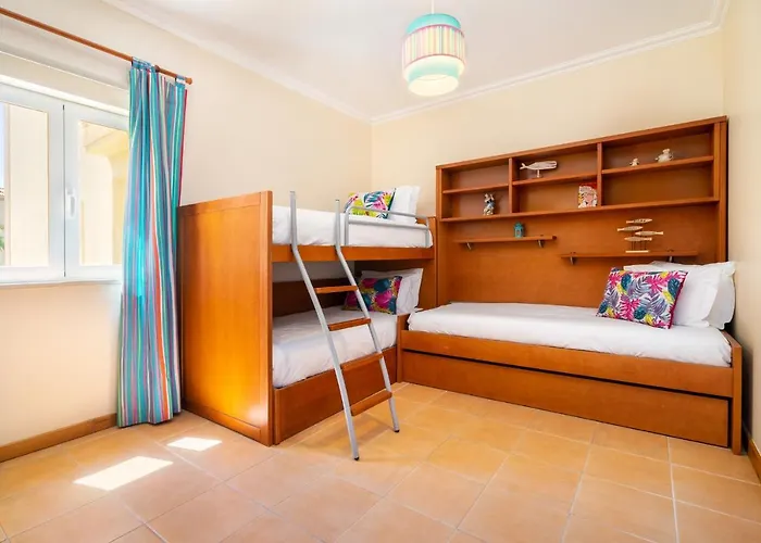 Whome | Vilamoura Family