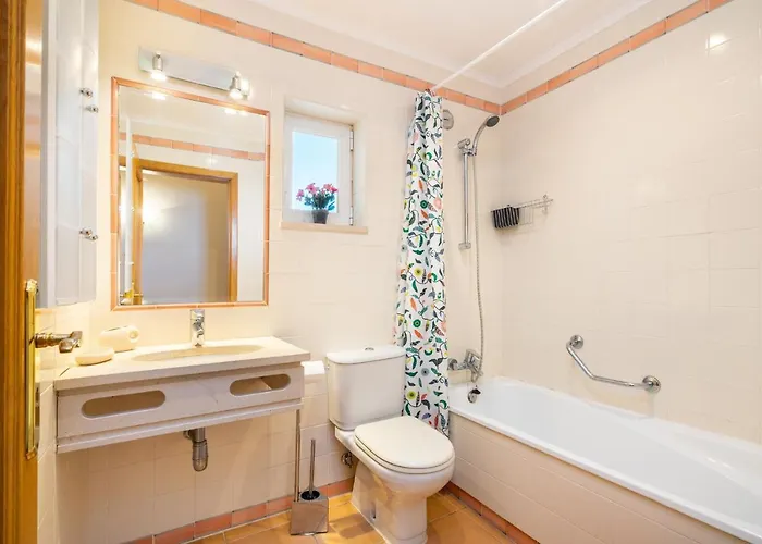 Whome | Vilamoura Family Apartment